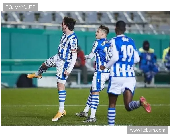 安德莱赫特球员在关键比赛中的表现提升，助球队赢得胜利机会