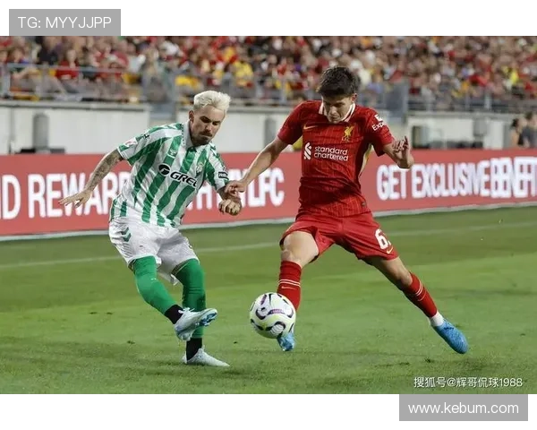 乌德勒支边路进攻表现稳健，近期战术侧重两翼推进